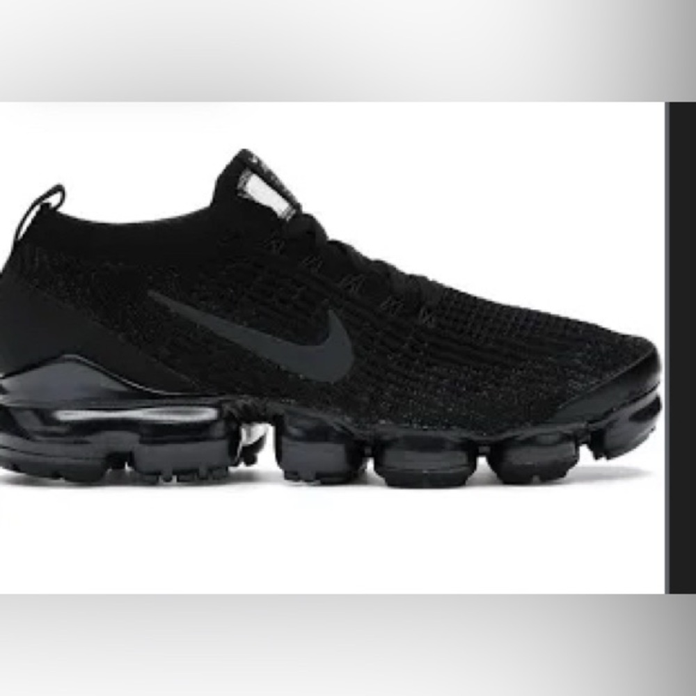 Nike Air womens black Vapor Max Athletic Shoes EUC